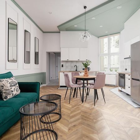 Two Bedroom Apartment - Dietla 11 Krakow Bagian luar foto