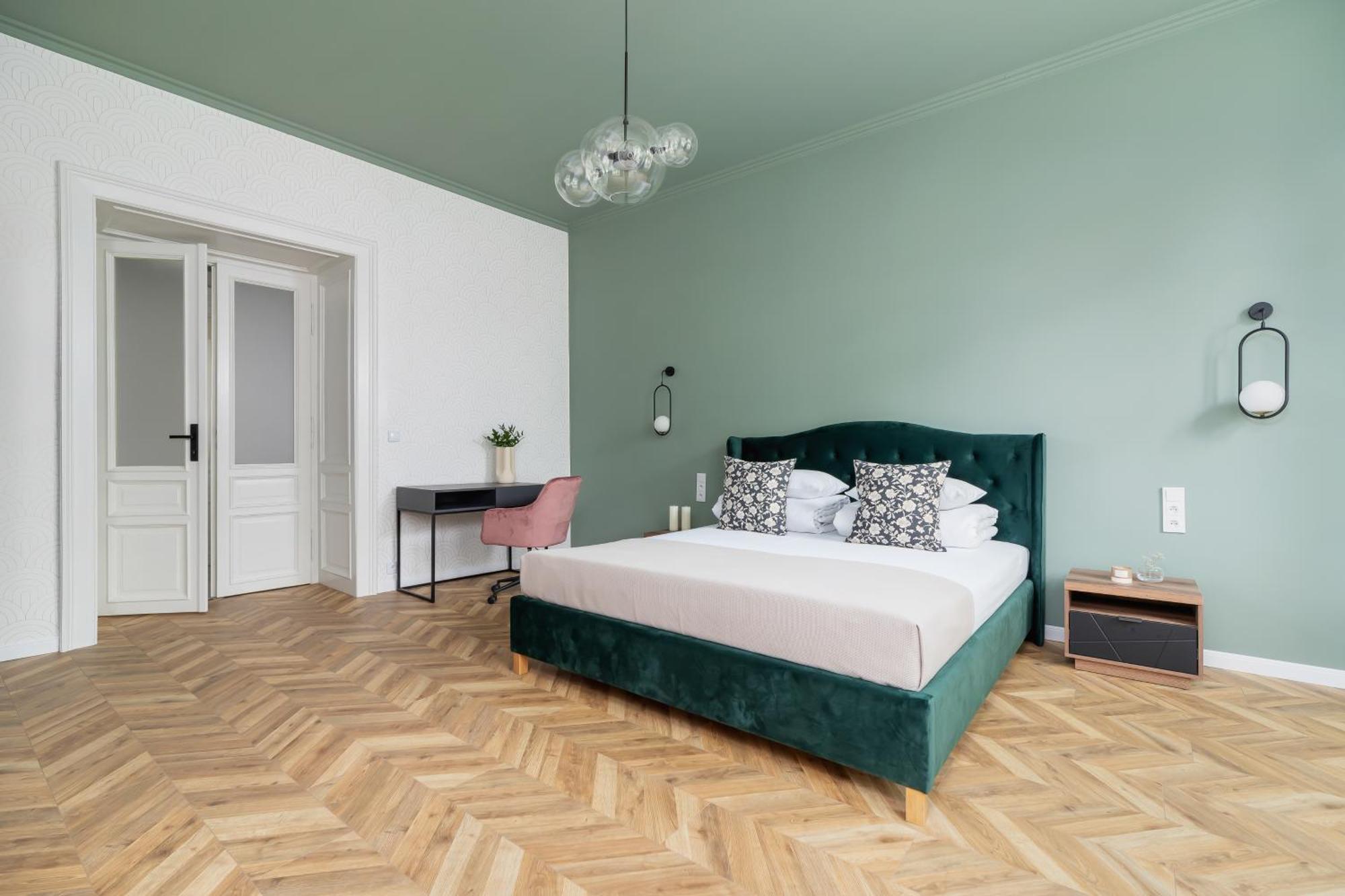Two Bedroom Apartment - Dietla 11 Krakow Bagian luar foto