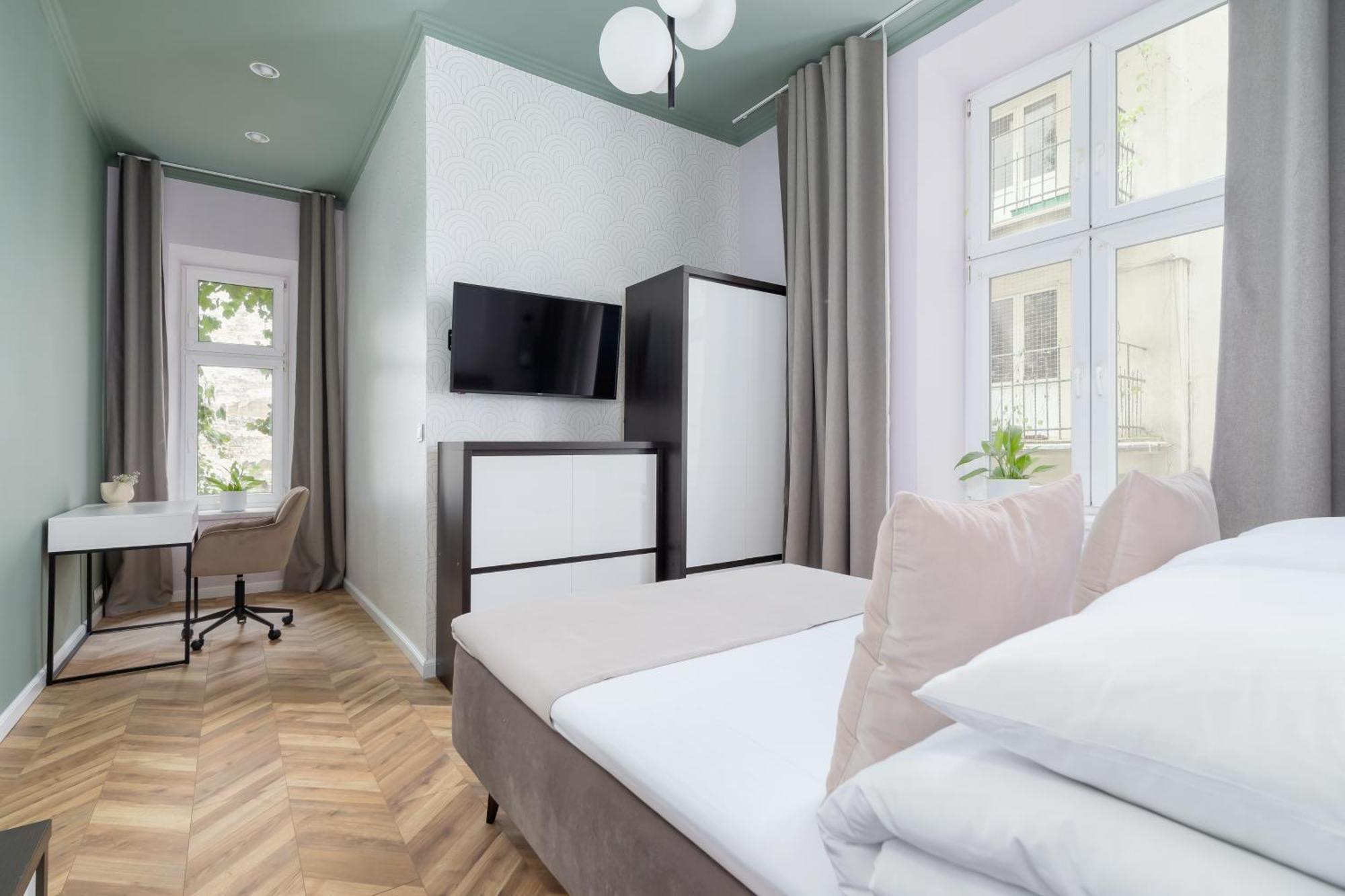 Two Bedroom Apartment - Dietla 11 Krakow Bagian luar foto